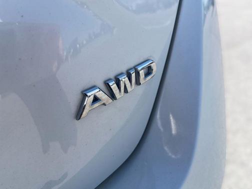 Pearl White Tricoat 2020 Nissan Altima 2.5 SL