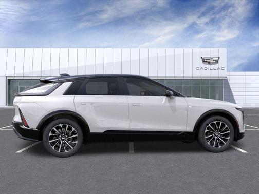 2025 Cadillac LYRIQ Sport