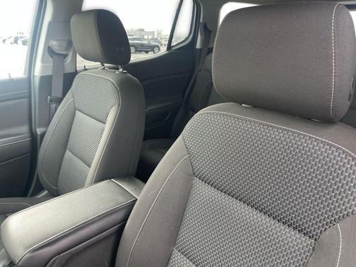 2023 GMC Acadia FWD SLE