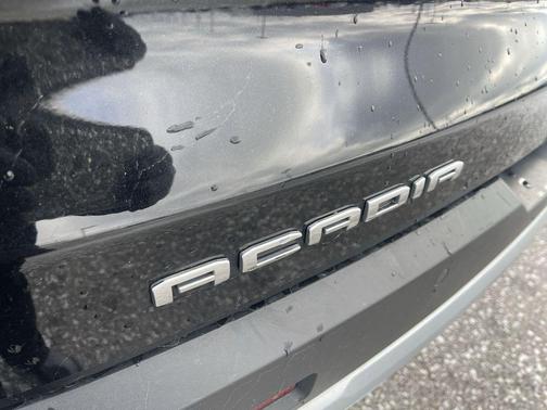 2023 GMC Acadia FWD SLE