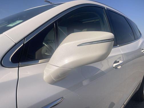White Frost Tricoat 2020 Buick Enclave FWD Essence