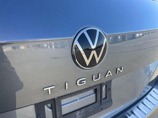 2024 Volkswagen Tiguan 2.0T Wolfsburg Edition