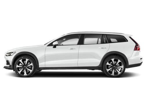 2025 Volvo V60 Cross Country Plus, B5 AWD Gas (mild hybrid)