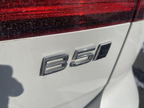 2025 Volvo V60 Cross Country Plus, B5 AWD Gas (mild hybrid)