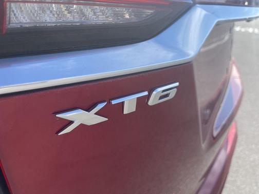 2023 Cadillac XT6 Premium Luxury AWD