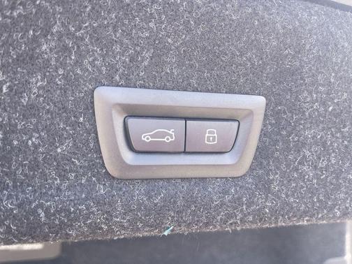 Black Sapphire Metallic 2025 BMW 330 xDrive