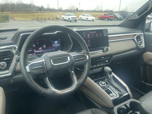 2023 GMC Canyon Denali