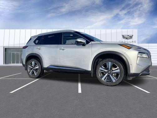 2022 Nissan Rogue SL