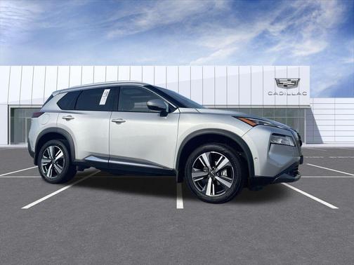 2022 Nissan Rogue SL