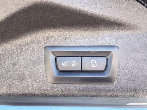 Black Sapphire Metallic 2024 BMW X5 PHEV xDrive50e