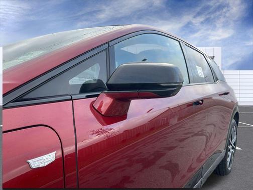 2025 Cadillac OPTIQ Sport 2 AWD