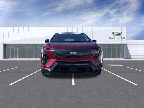2025 Cadillac OPTIQ Sport 2 AWD