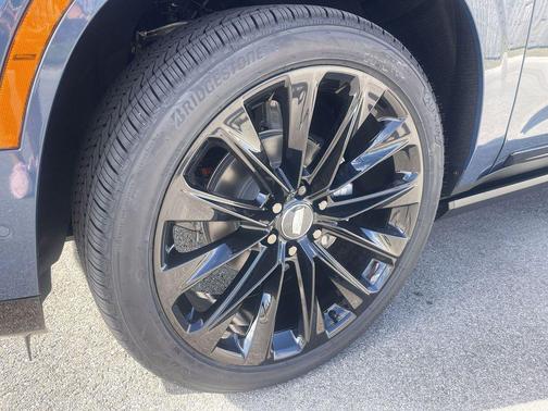 Deep Sea Metallic 2026 Cadillac Escalade ESV Sport Platinum