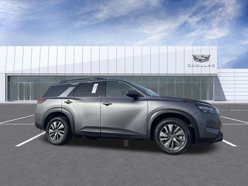 2025 Nissan Pathfinder SV 4WD