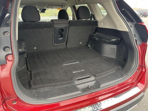 2020 Nissan Rogue SV