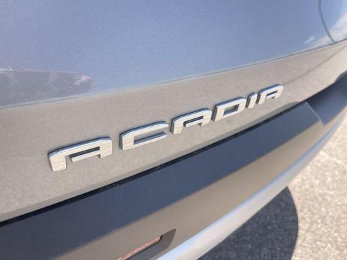 Sterling Metallic 2023 GMC Acadia AWD SLT