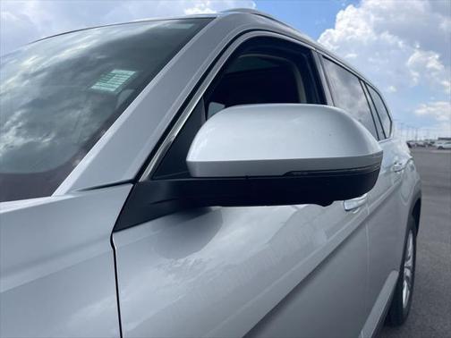 2018 Volkswagen Atlas 3.6L SEL Premium