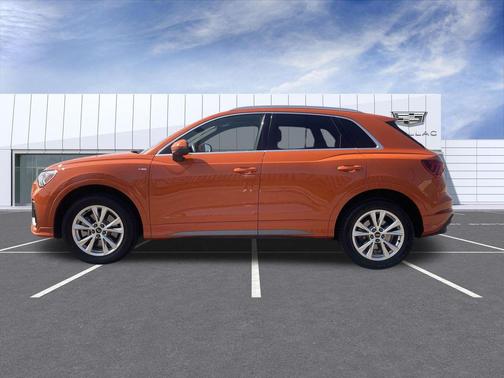 Pulse Orange 2025 Audi Q3 Premium 45 TFSI S line quattro Tiptronic