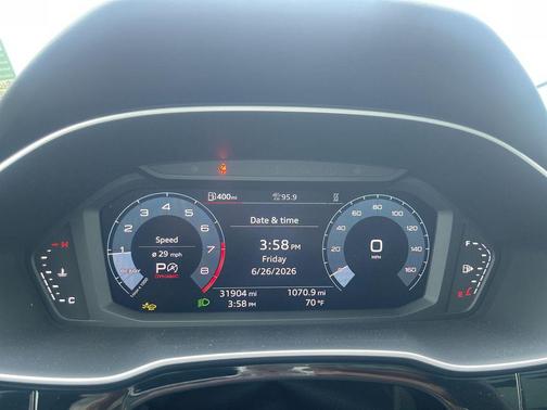 Pulse Orange 2025 Audi Q3 Premium 45 TFSI S line quattro Tiptronic