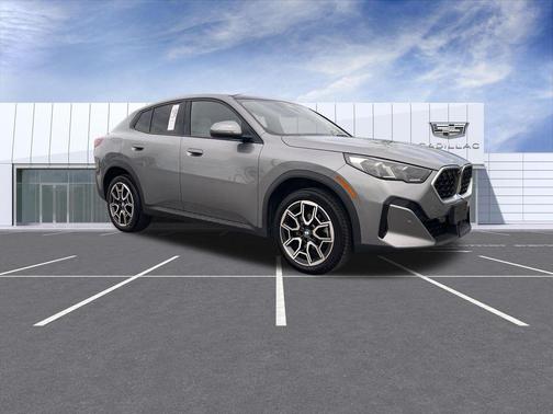 Gray Metallic 2025 BMW X2 xDrive28i