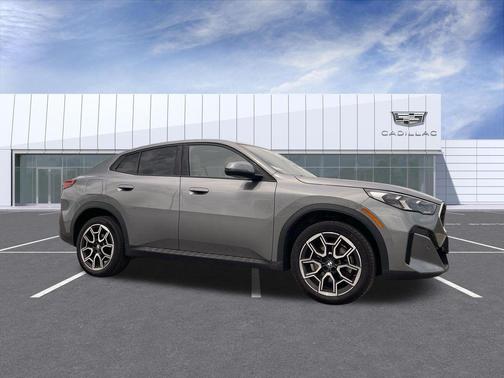 Gray Metallic 2025 BMW X2 xDrive28i