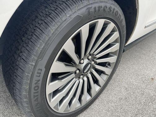 2019 Lincoln Navigator L Reserve