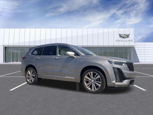 Argent Silver Metallic 2023 Cadillac XT6 Premium Luxury AWD