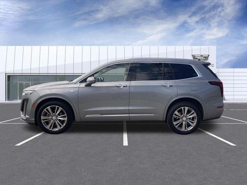 Argent Silver Metallic 2023 Cadillac XT6 Premium Luxury AWD