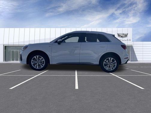 2025 Audi Q3 Premium 45 TFSI S line quattro Tiptronic