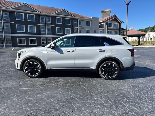 2025 Kia Sorento SX