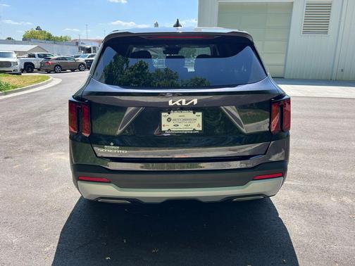 2025 Kia Sorento LX