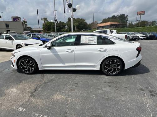 2025 Kia K5 EX