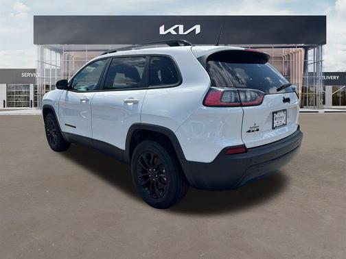 2023 Jeep Cherokee Altitude Lux