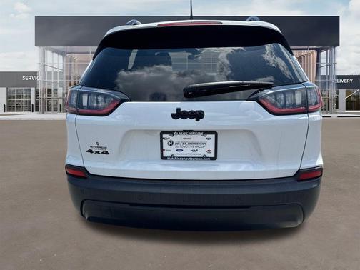 2023 Jeep Cherokee Altitude Lux