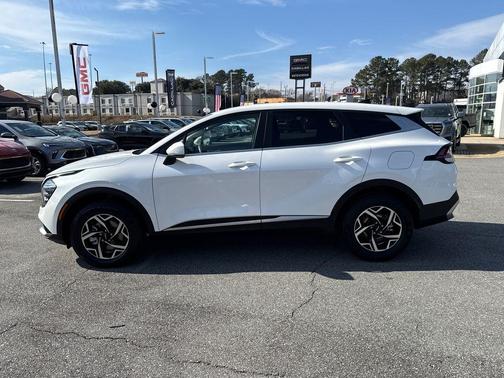 2024 Kia Sportage LX