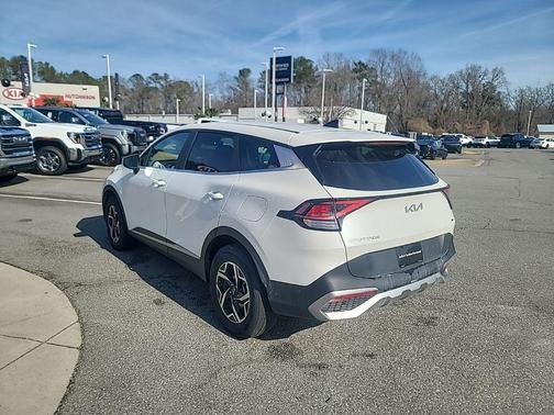 2024 Kia Sportage LX