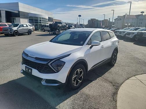 2024 Kia Sportage LX