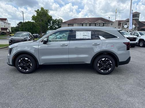 2025 Kia Sorento S