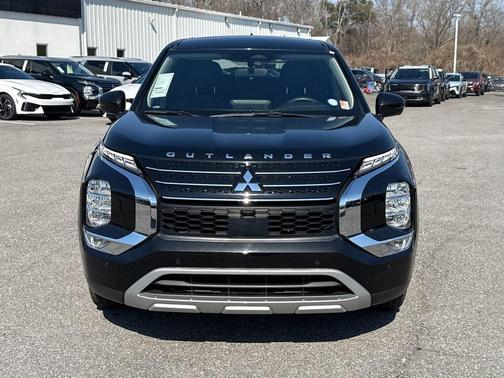 2023 Mitsubishi Outlander PHEV SE