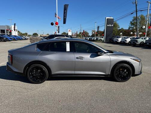 2025 Kia K4 GT-Line Turbo