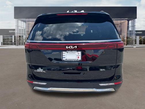 2024 Kia Carnival SX