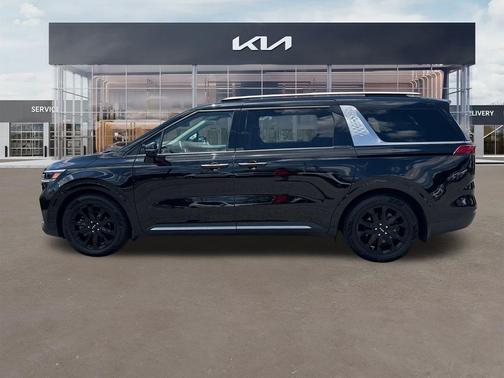 2024 Kia Carnival SX