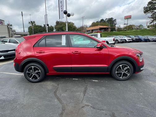 2025 Kia Niro EX