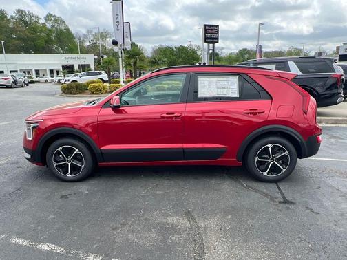 2025 Kia Niro EX