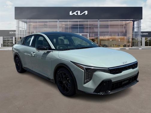 2025 Kia K4 GT-Line Turbo