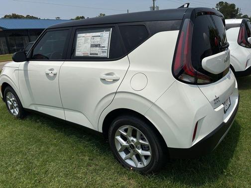 2025 Kia Soul S