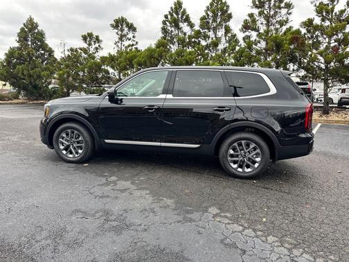 2025 Kia Telluride LX