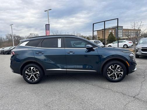 2025 Kia Sportage Hybrid EX
