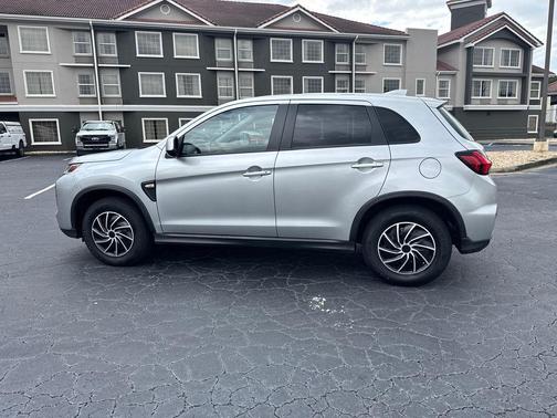 2024 Mitsubishi Outlander Sport 2.0 ES