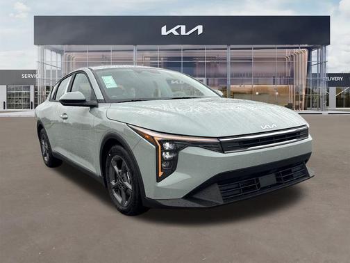 2025 Kia K4 LX